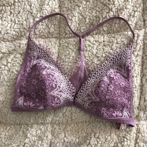 V.S. Light fusia laced Bralette